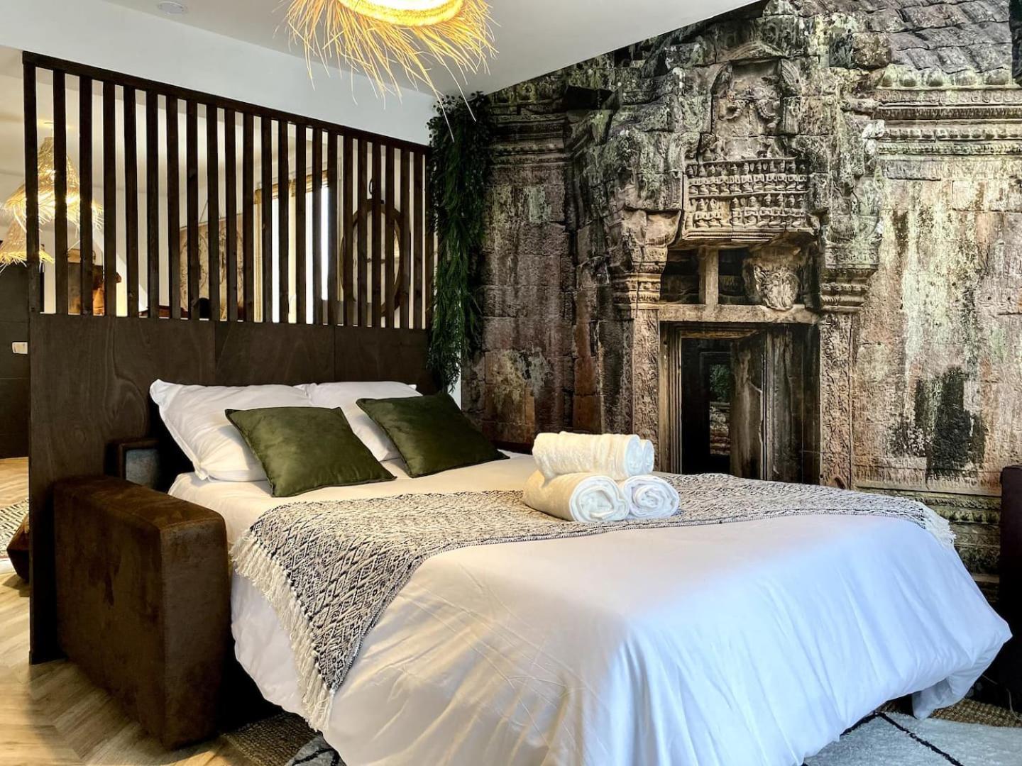 L'Expedition - Best Keys - Experience Unique - Deco Immersive - Lit Queen Size & Canape Convertible - Centre Ville - Netflix & Wifi Illimite - Check-In Autonome - Parking Gratuit Villeneuve-sur-Yonne Exterior photo